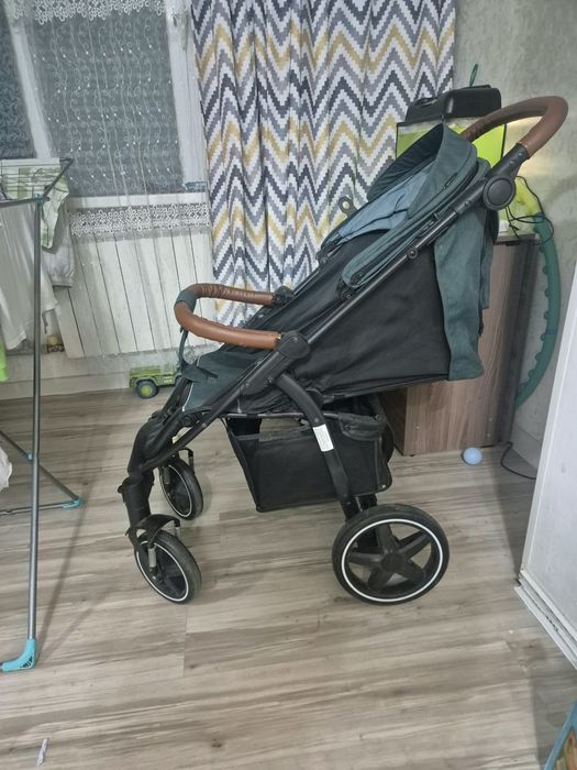 коляска детская.