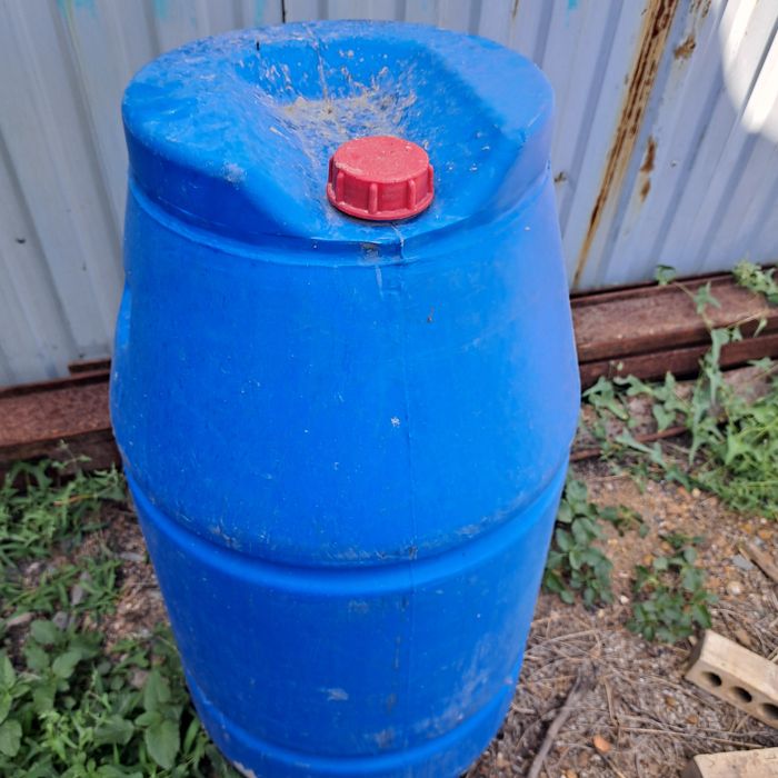 Продам 2бочки с крышками