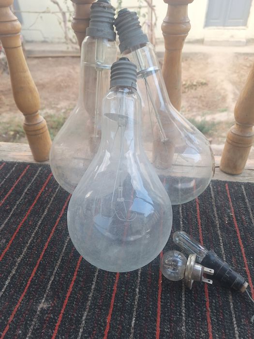 Лампочки большие и маленькие, антикварные