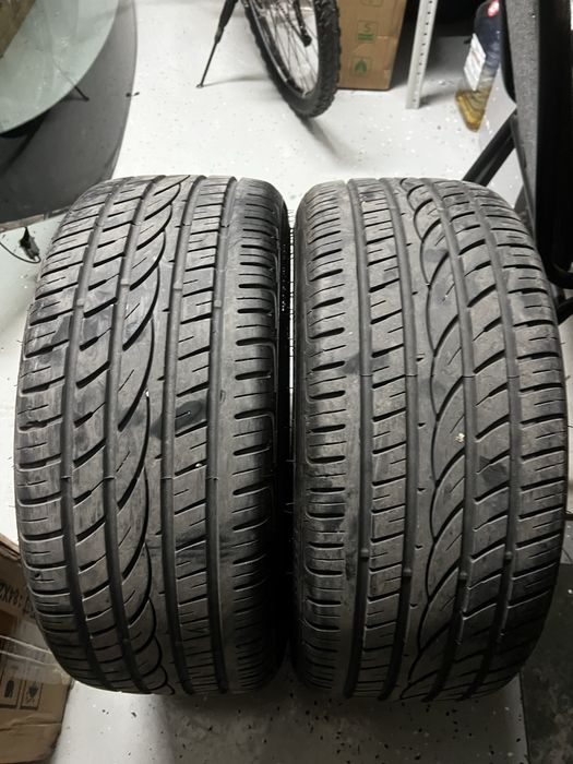 Продам пару шин 225/40 R18