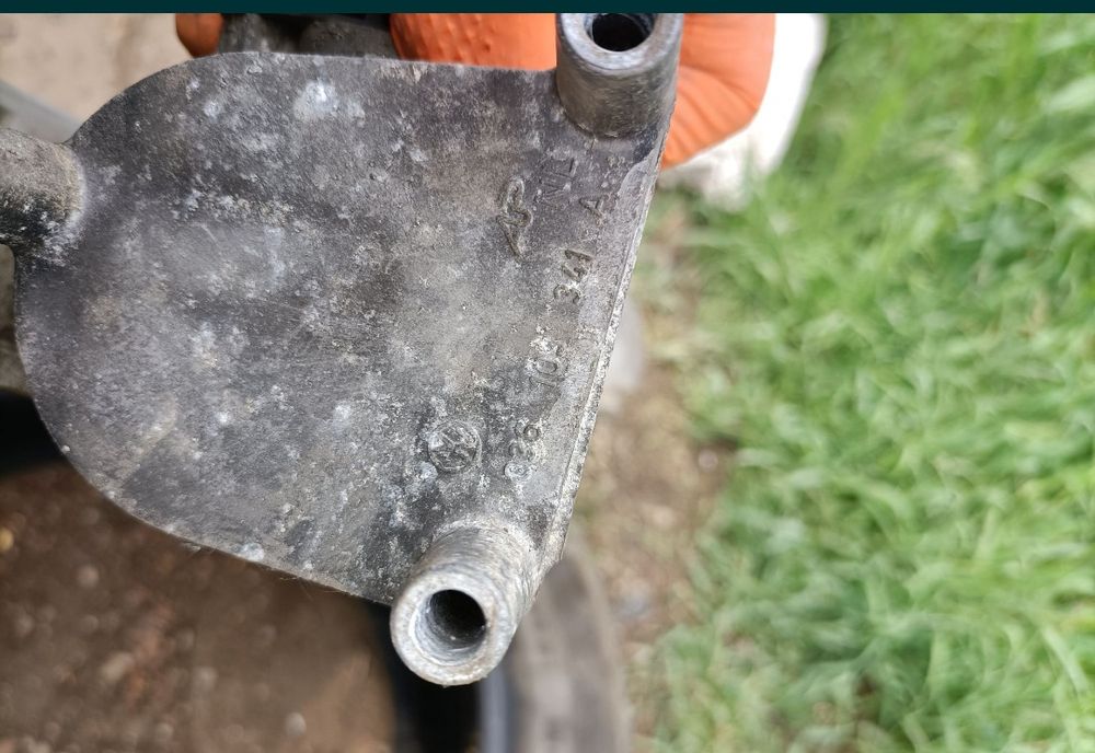 Semichiuloasă:A4 Ibiza golf 4 Fabia livrez colet avantajos oriunde în