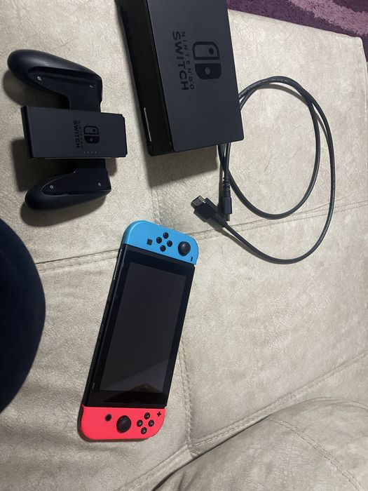 Intendo swichi impecabil cu jocuri pe el