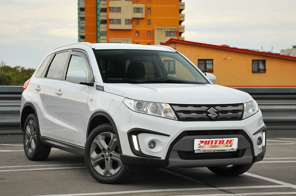 Suzuki Vitara Camera marsarier /Navigatie /Daylight LED