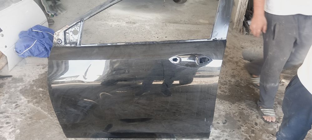 Onix. Eshik sotiladi chap oldi