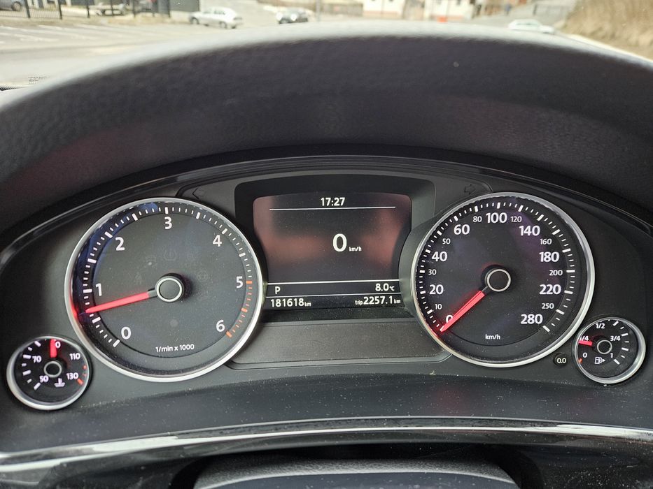 VW Touareg/R-Line/245cp/181.000km/4x4/2012