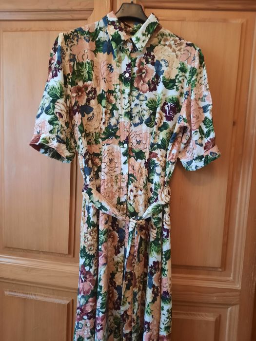 Frumoasa rochie de vara mărimea M