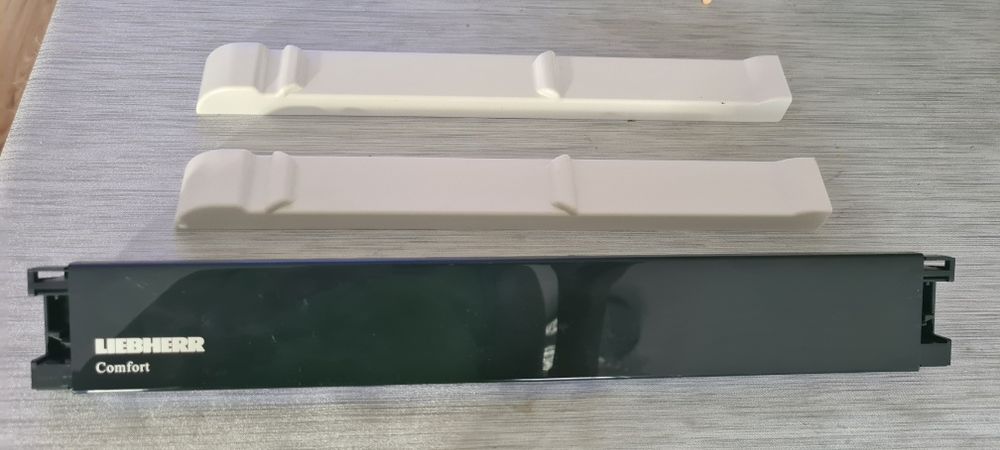 рафтове за хладилник Liebherr CUPesf 2721