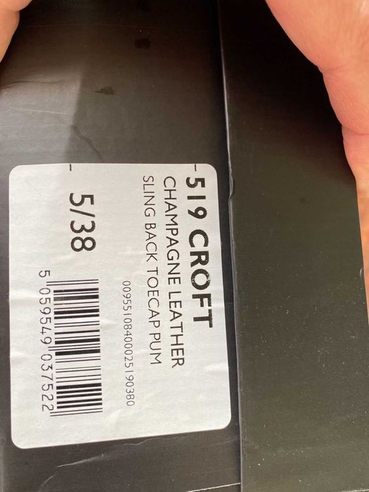 Обувки , сандали от естествена кожа-Италия, Англия