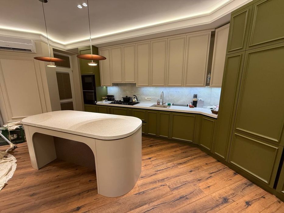 Akhmed Mebel dan AKSIYA