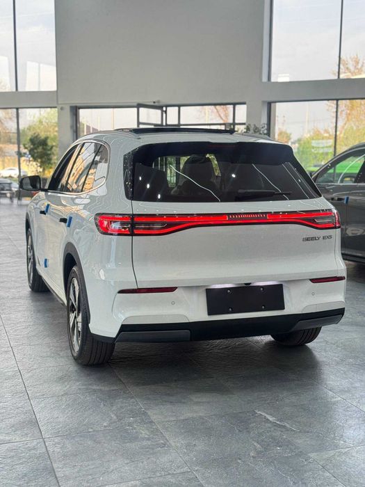 Geely EX 5 Max EV full nalichida rassrochkaga