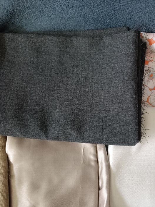 Предлагам платове безплатно