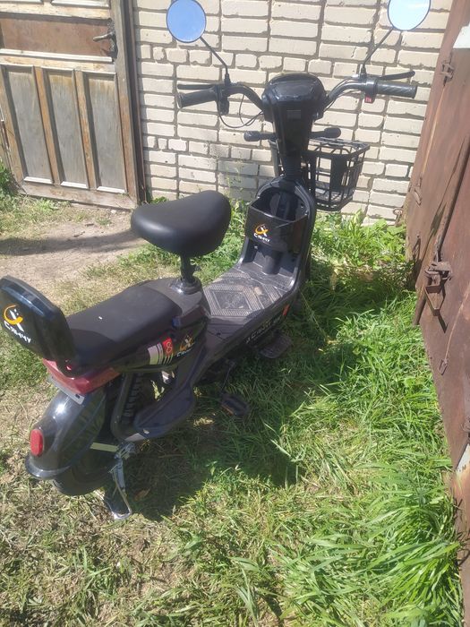 Продам электро скутер в хорошем состоянии