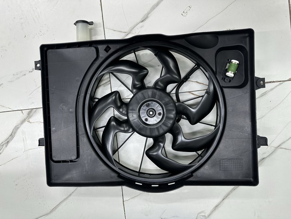 Kia Seltos электровентилятор