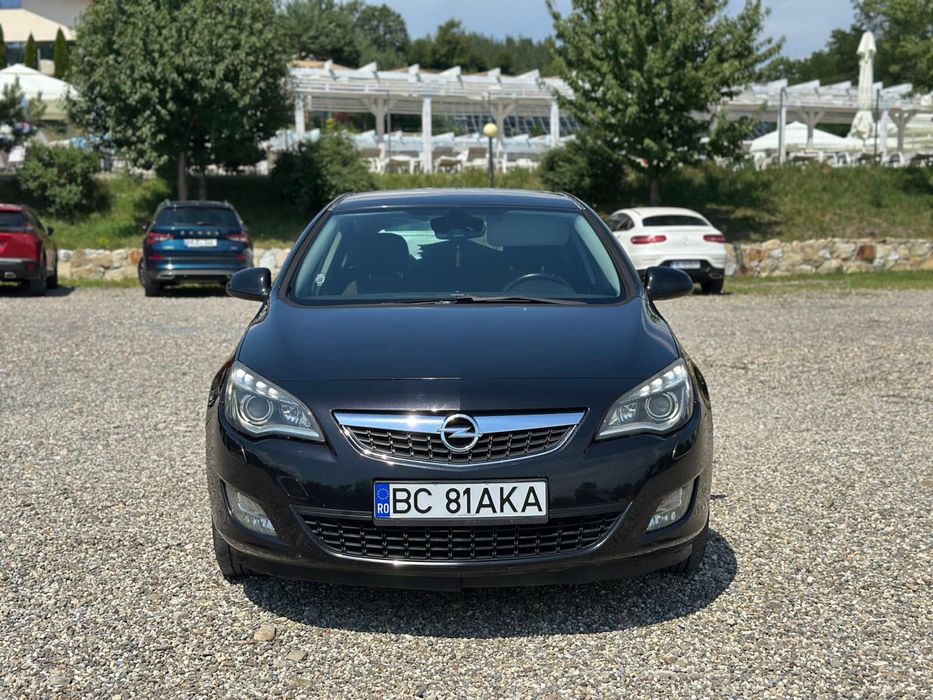 Vand/Schimb cu ATV Opel Astra J