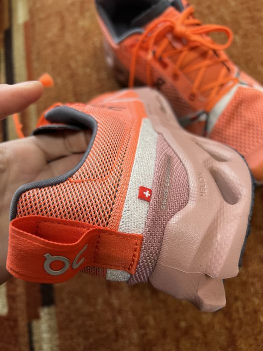 ON Cloudsurfer Trail номер 44/5