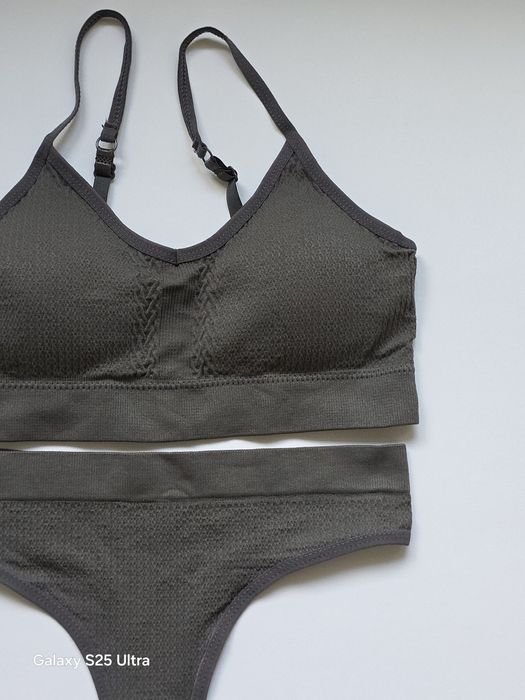 Сет от две части