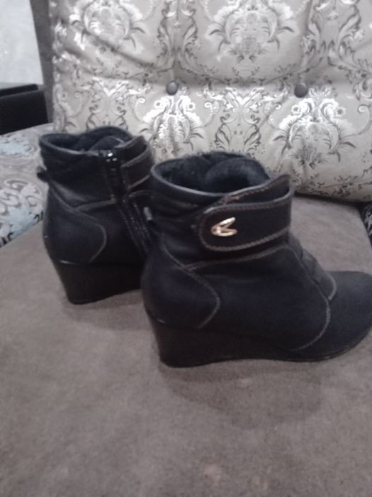 Продам сапоги и полусапожки