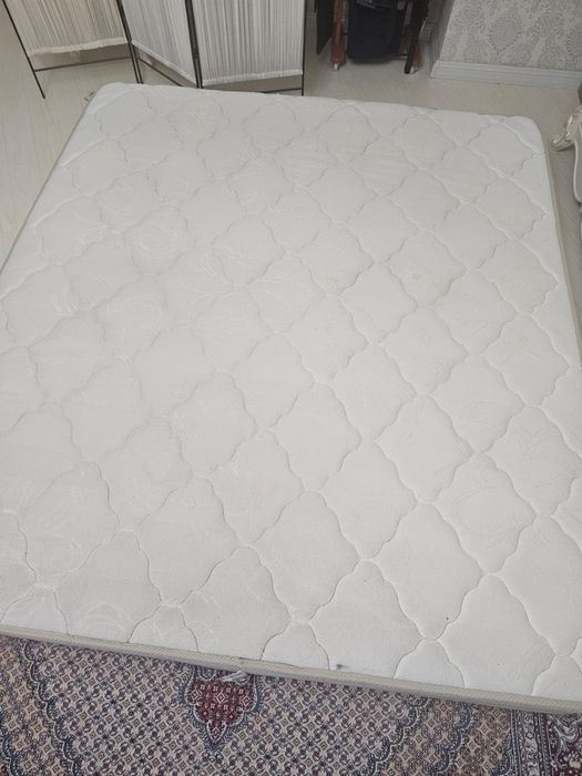 Продам матрас askona в хорошем состоянии