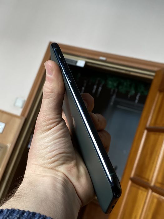 iPhone 11 pro max 256гб 68%