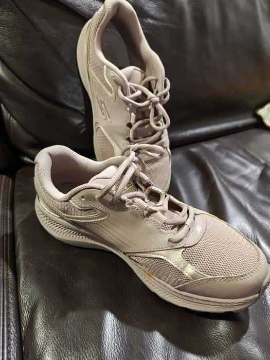 Маратонки Sketchers