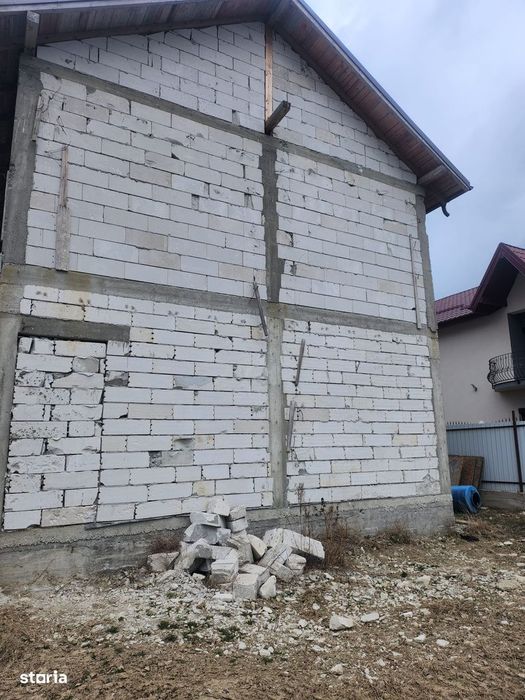 Vila in Serbanesti cu 5 camere