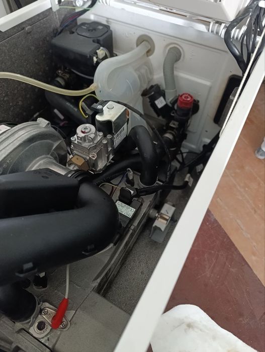 Remeha calenta 40kw sotiladi
