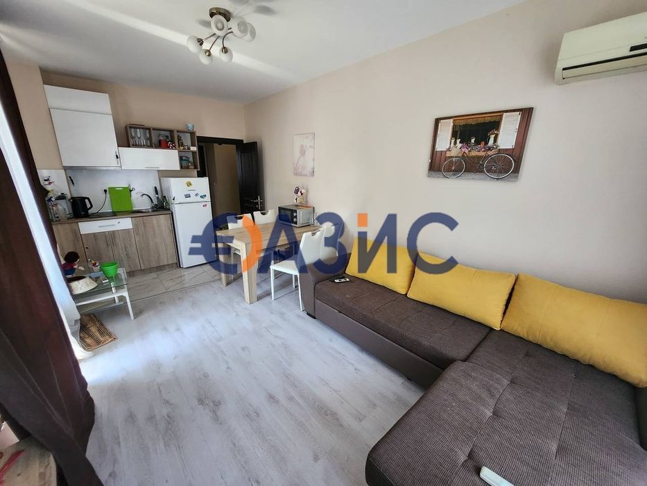 Продава се Двустаен апартамент в Приморско - 77 кв.м за 1000 €/кв.м - Снимка #3