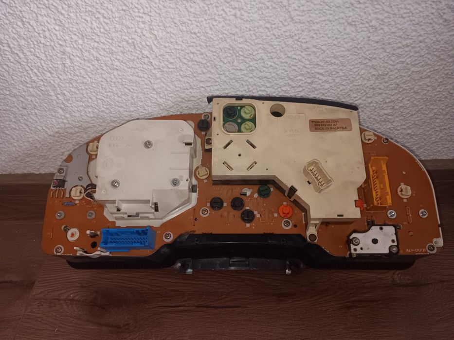 Ремонт на километражи и борд компютри за Ауди 80 90 Б4-Б3 Ауди 100 C3/