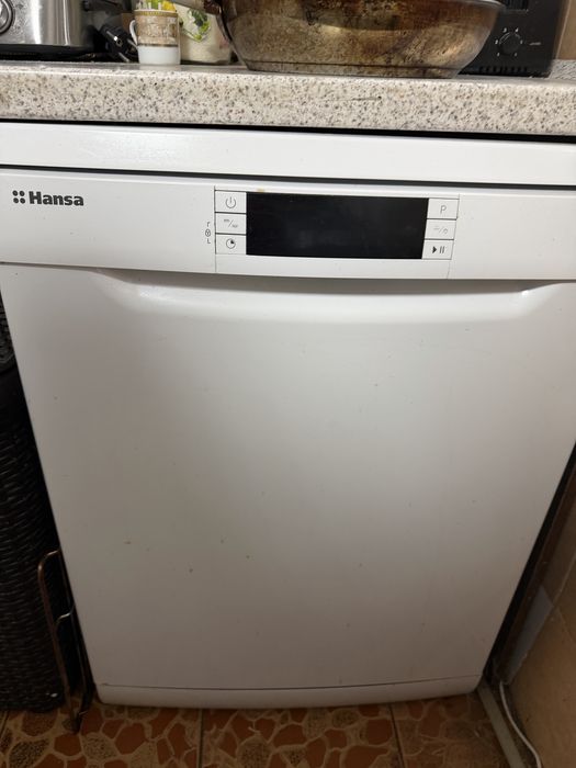 Продам посудомоечную машину