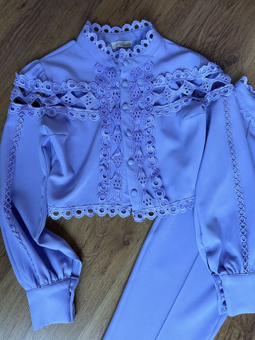 Дамски комплект с рязана дантела