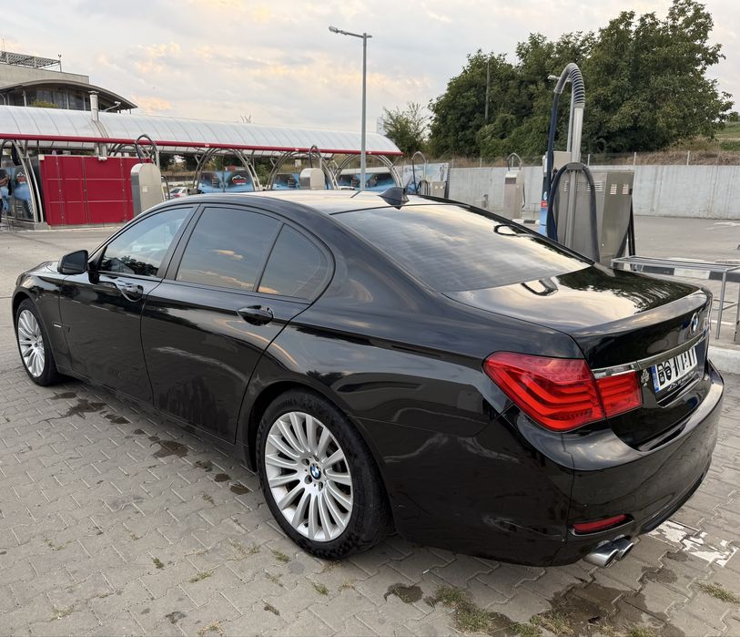 BMW Seria 7 2009 — imagine 5