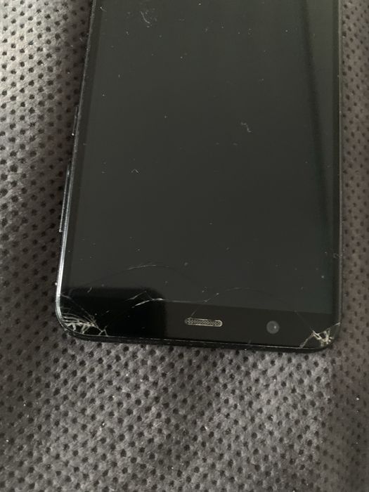 Телефон Huawei FIG-LX1 в хорошем состоянии в ремонте не был