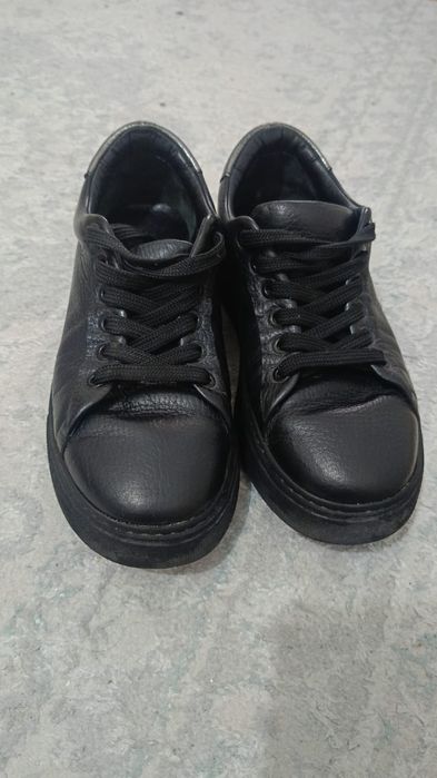 Ботинки кожанные  женские