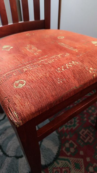 4 трапезни стола от масив