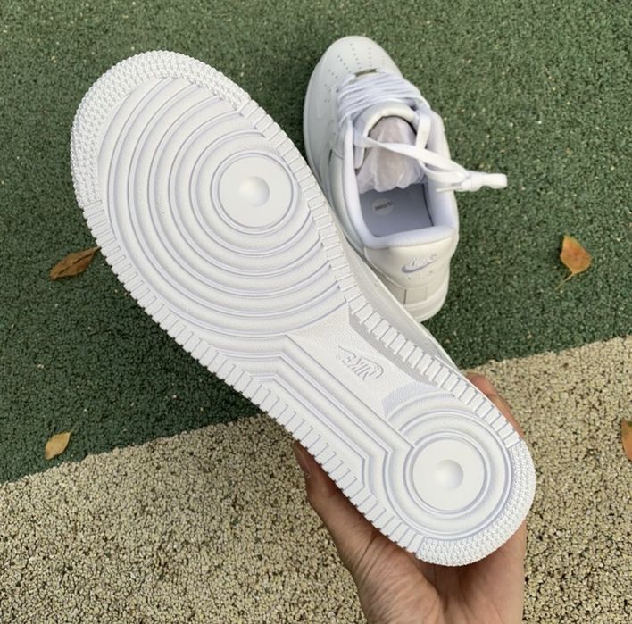*VIP* Adidasi Nike Air Force 1 Low White