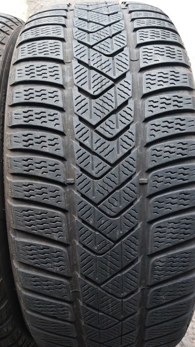 Зимни гуми 225/45/18 Pirelli Sottozero 3 4 броя