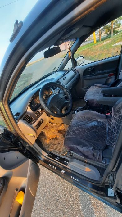 Продам Hyundai trajet