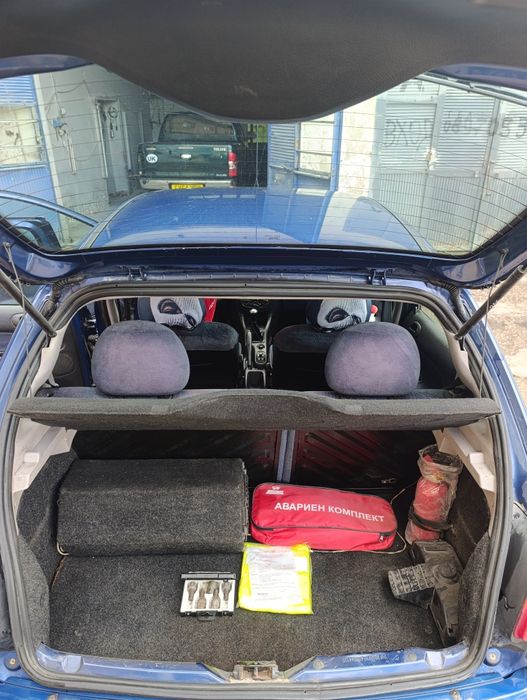 Peugeot 206 2002г. 1.4 бензин