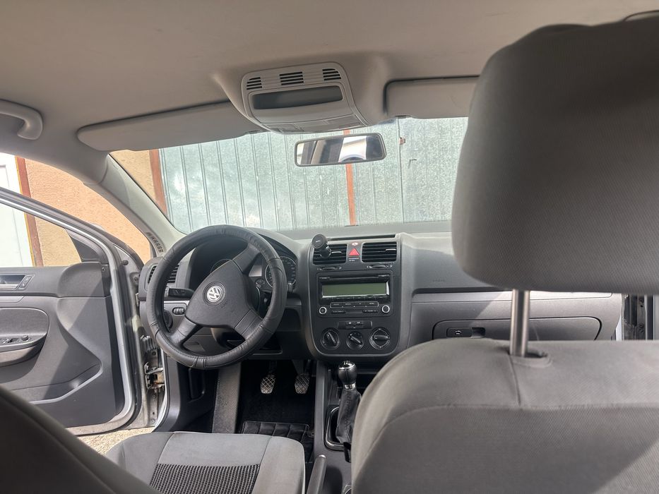 Volkswagen Golf 2009 diesel, 2.965 € — imagine 5