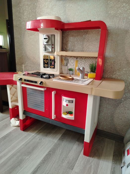 Продам кухню детскую большую