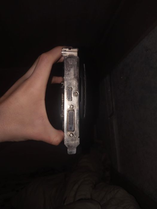 Видеокарта ASUS 2гб