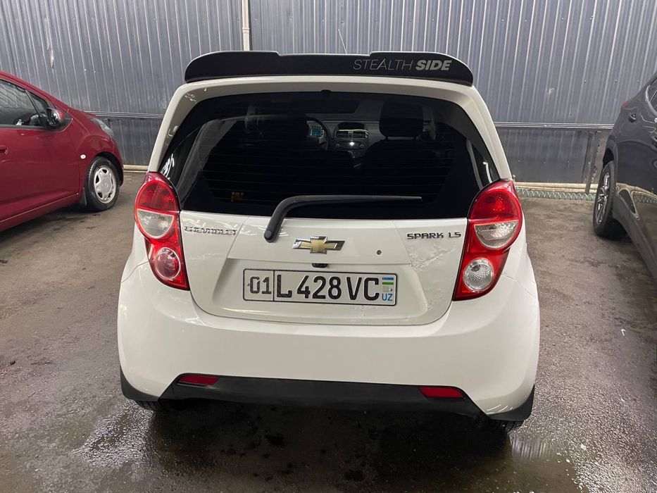 Chevrolet Spark 2011 — 2