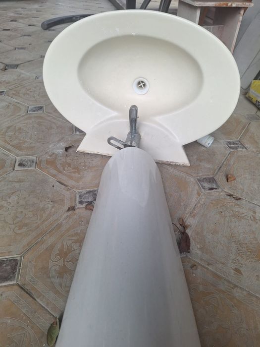 Продам раковину в хорошем сост