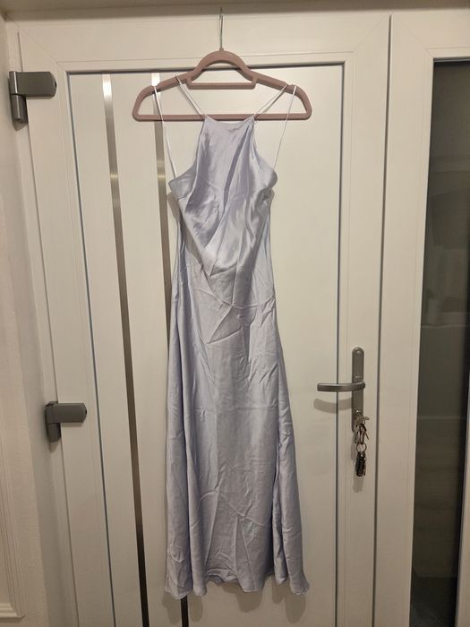 Rochie saten eleganta cu spatele gol