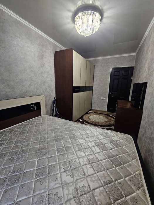 2в3/5/5 Новомосковский 50м2 Аккурган Кафе Вечер 99-школа