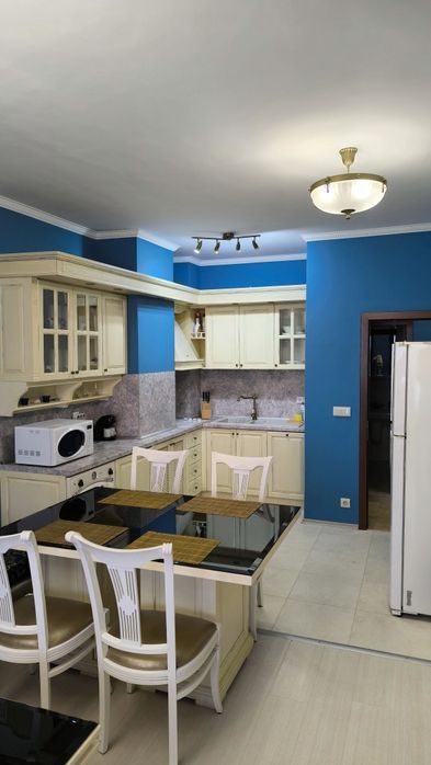 Дава се под наем Двустаен апартамент в Варна, Погреби - 82 кв.м за 494.7 € - Снимка #4