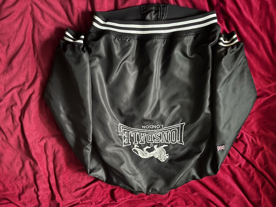 бомбер lonsdale