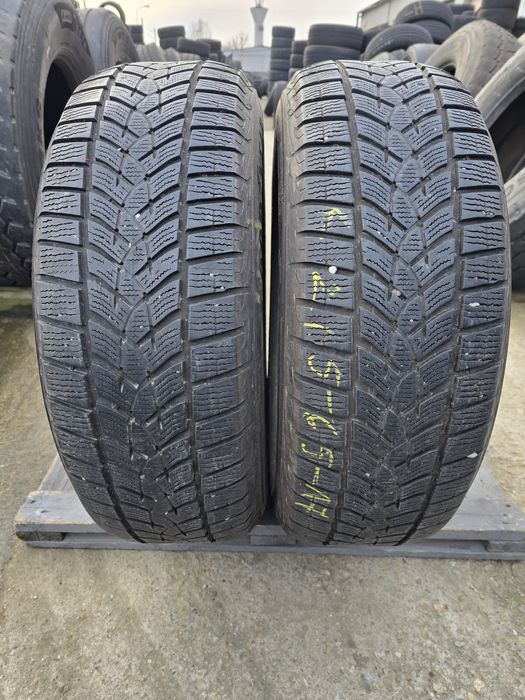 Anvelope de iarna 215-65r17 Goodyear