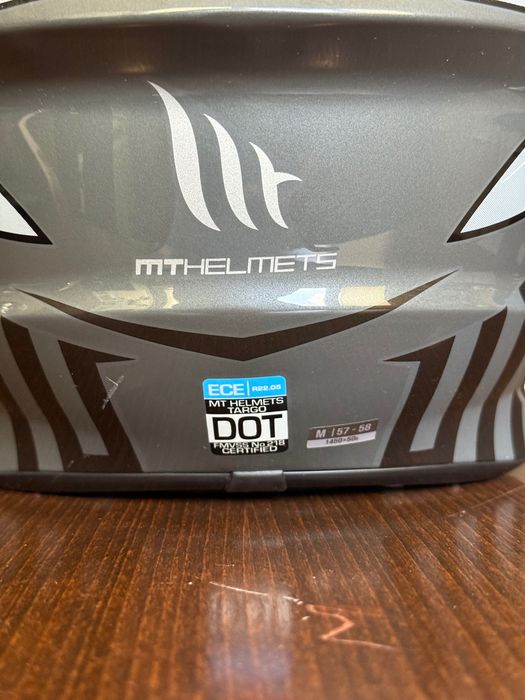 Каска MT Helmets