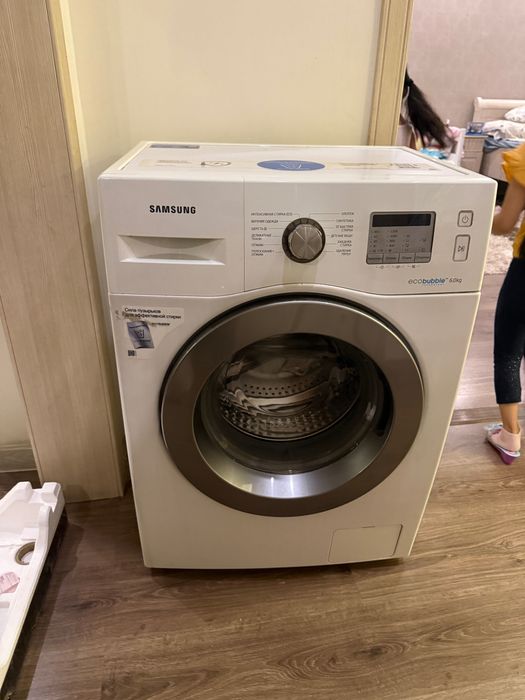 Продам стиральную машинку автомат